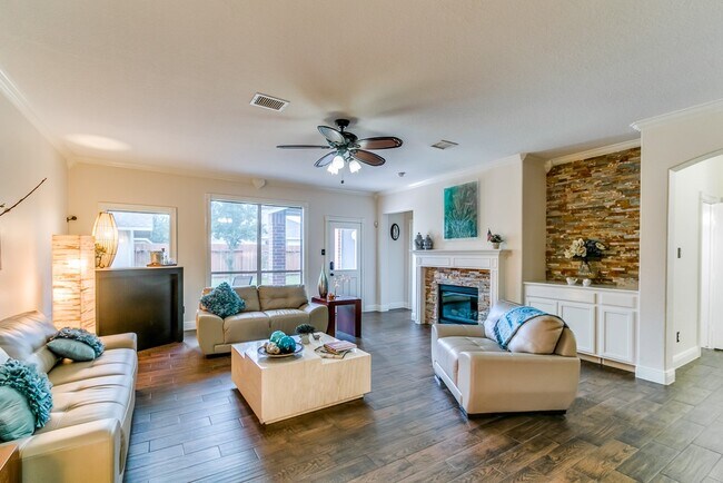 property at 3715 Slocom Dr