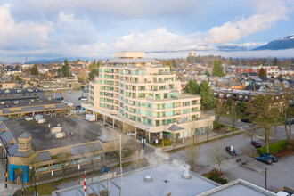 Carleton Terrace in Burnaby, BC - Building Photo - Building Photo