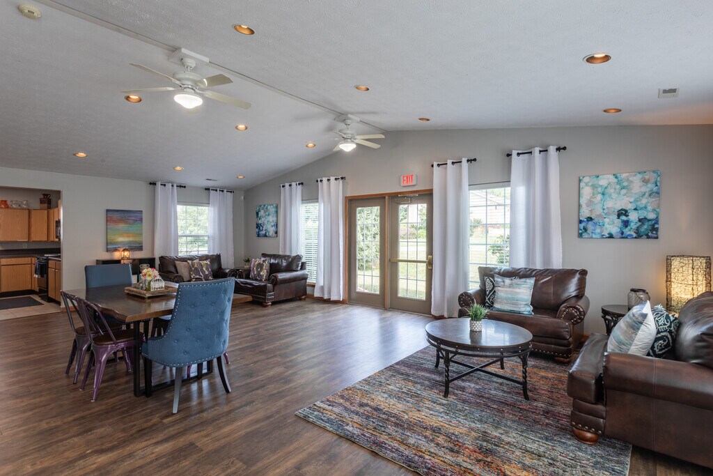 Brainard Landings Apartments Lincoln, IL Apartments