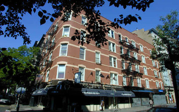 182-184 W 4th St in New York, NY - Building Photo - Building Photo