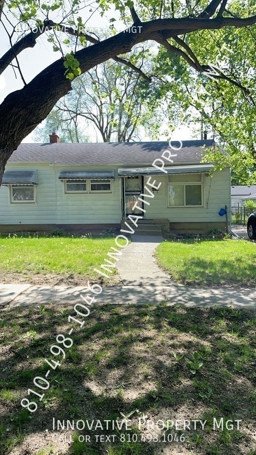 property at 4814 Canterbury Ln