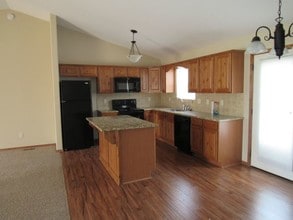 2027 Harvest Ridge Ct in Andover, KS - Building Photo - Building Photo