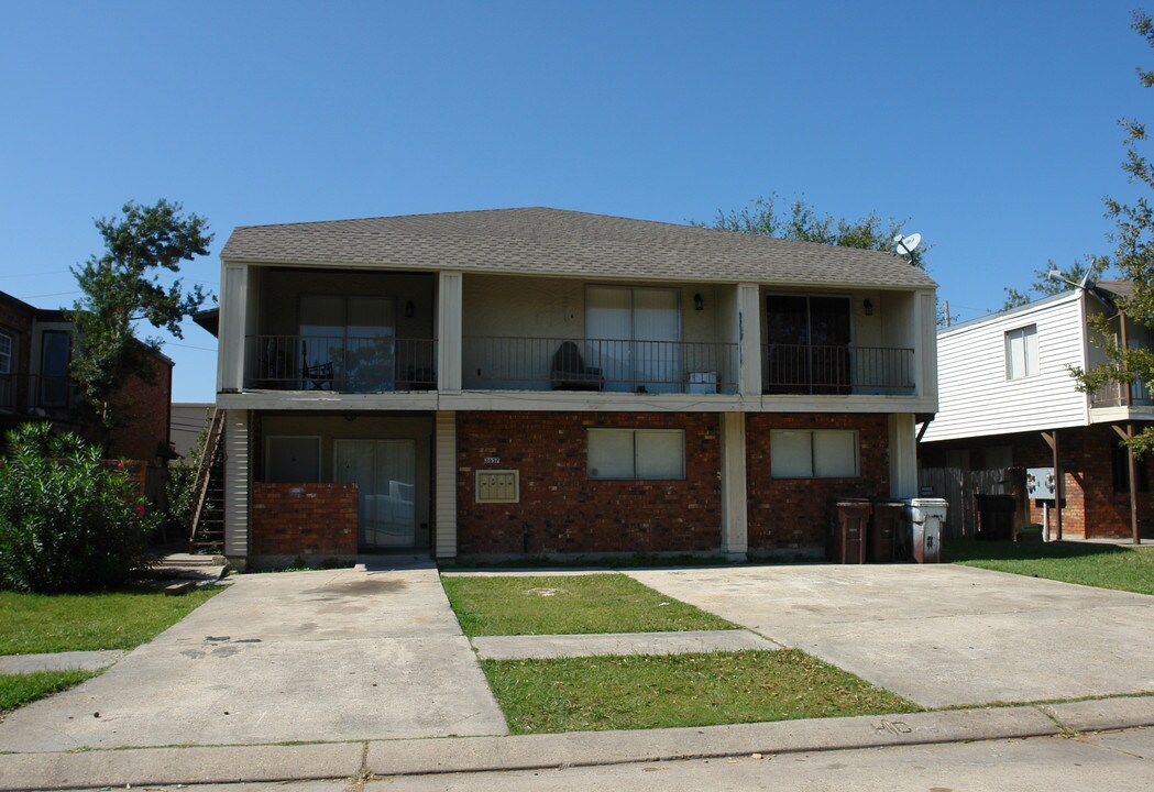 3657 Martinique Ave in Kenner, LA - Foto de edificio