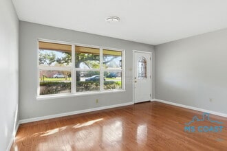 339 Hilton Ave in Biloxi, MS - Building Photo - Building Photo