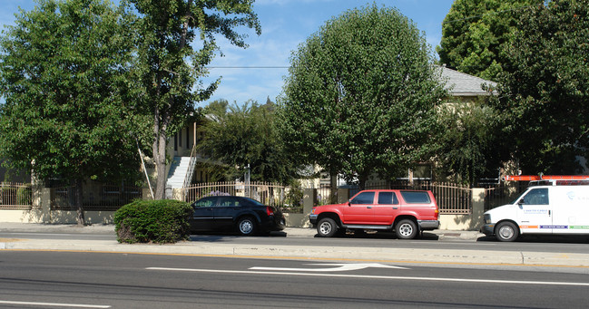 4707 Eagle Rock Blvd in Los Angeles, CA - Building Photo - Building Photo