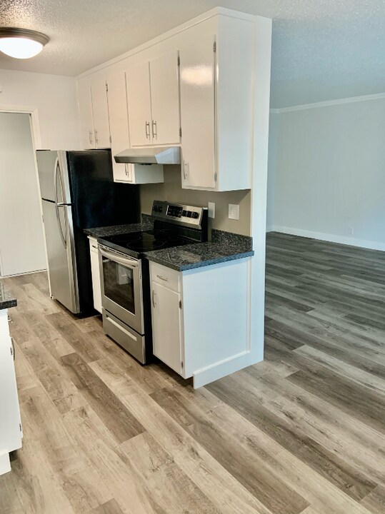 16 S Knoll Rd in Mill Valley, CA - Building Photo