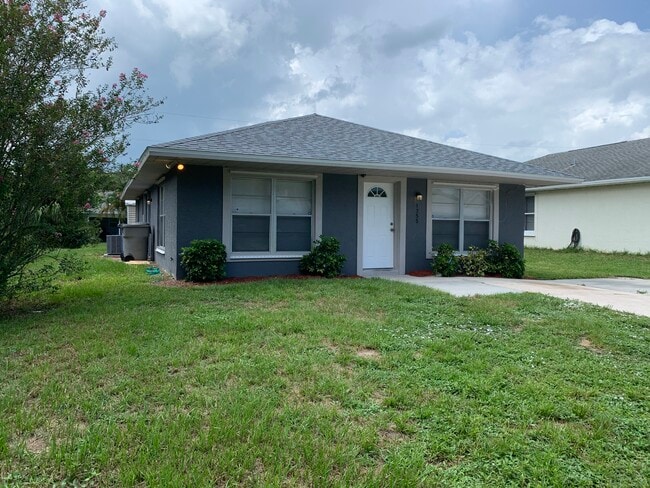 1355 22nd Ave SW in Vero Beach, FL - Building Photo - Building Photo