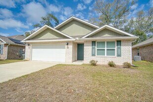 7408 Oak Lake Blvd in Bellview, FL - Building Photo