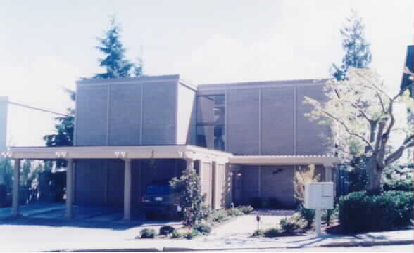 Cathbert Apartments in Seattle, WA - Foto de edificio - Building Photo