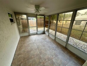 4033 Newcastle Dr in New Port Richey, FL - Building Photo - Building Photo