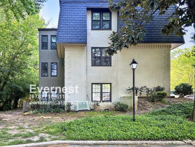 property at 76 De Arc Pl NW