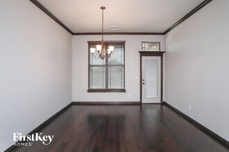 2012 Wheatfield Ave in Yukon, OK - Foto de edificio - Building Photo