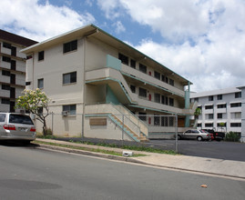 2996 Ala Napuaa Pl in Honolulu, HI - Building Photo - Building Photo