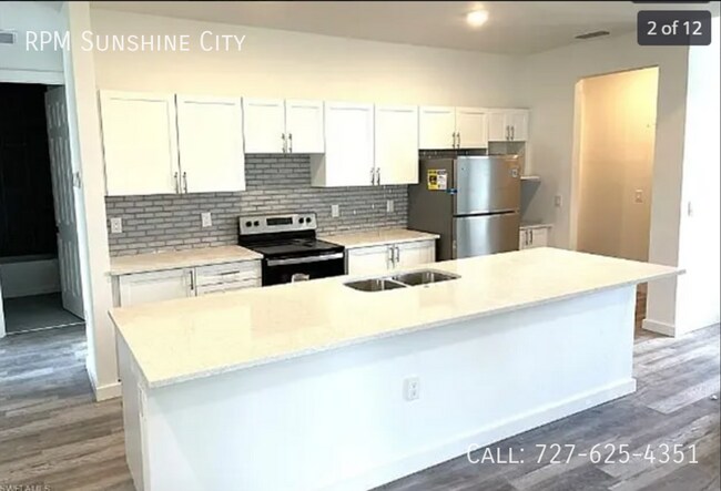 128 NW 7th St in Cape Coral, FL - Building Photo - Building Photo