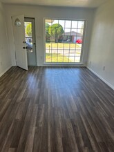 1705 NW 48th St in Lawton, OK - Foto de edificio - Building Photo