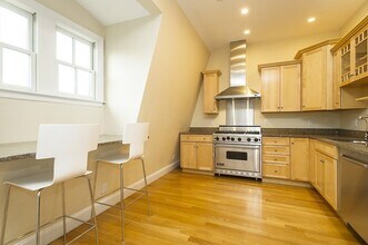 23 Worcester St, Unit 3 in Boston, MA - Building Photo - Building Photo