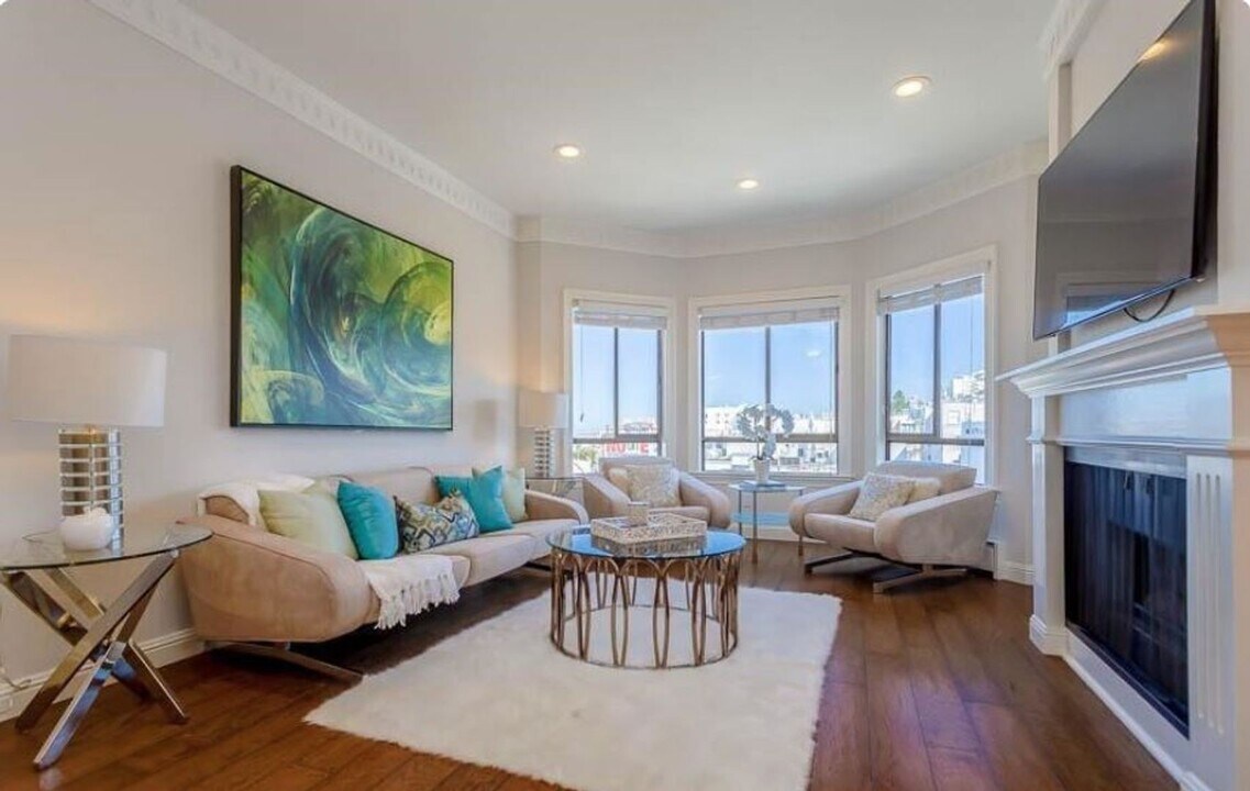 1461 Broadway in San Francisco, CA - Building Photo