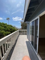 47 8th St, Unit 47 in Hermosa Beach, CA - Foto de edificio - Building Photo