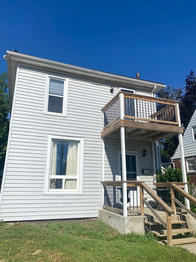 property at 104 Queen St N