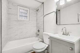 3337 Reading Rd in Cincinnati, OH - Foto de edificio - Building Photo