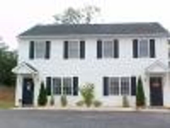 424 Three Creeks Ct