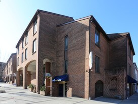 77 W Broad St in Bethlehem, PA - Building Photo