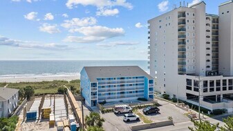 941 S Ocean Blvd in North Myrtle Beach, SC - Building Photo