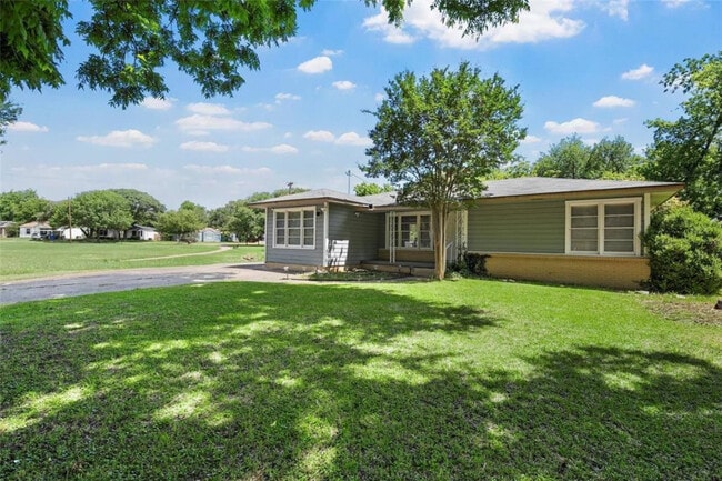 1025 N 32nd St in Waco, TX - Building Photo - Building Photo