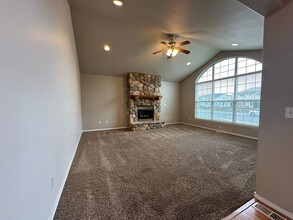 2225 James Cir in Lynden, WA - Building Photo - Building Photo