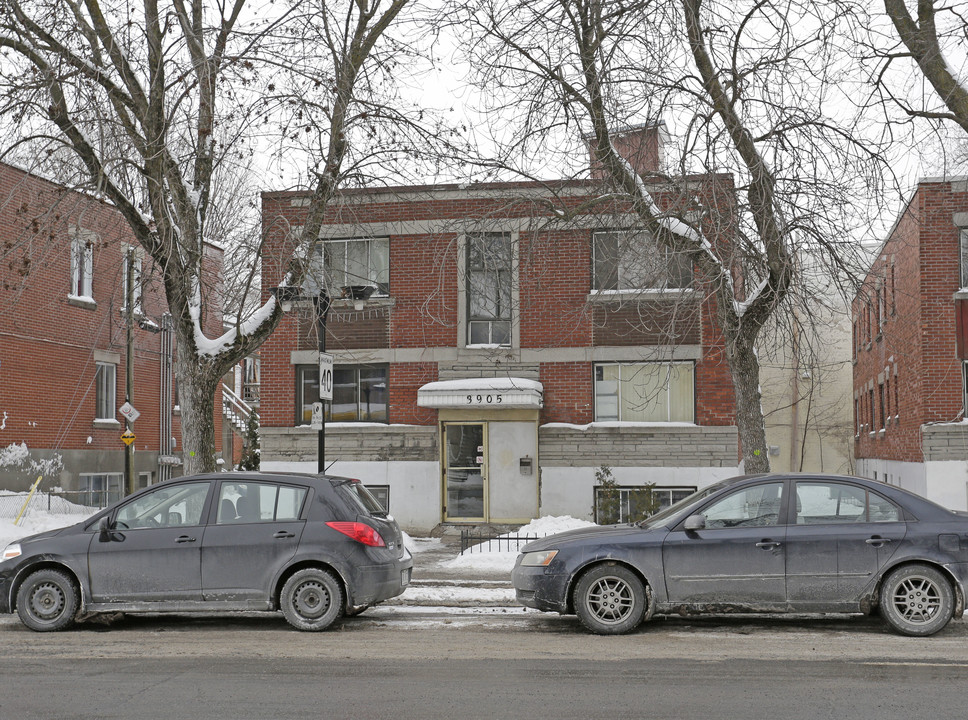 3905 E Rachel E in Montréal, QC - Building Photo