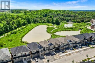 261 Seaview Heights in East Gwillimbury, ON - Building Photo - Building Photo
