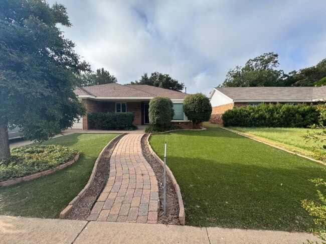 4907 62nd St in Lubbock, TX - Building Photo - Building Photo