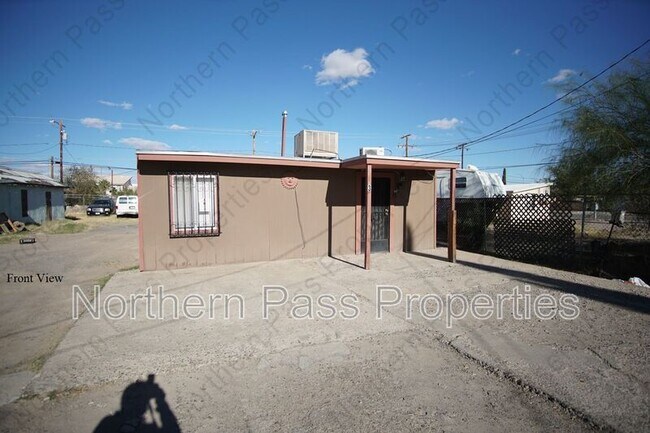 7161 Dale Rd in El Paso, TX - Building Photo - Building Photo