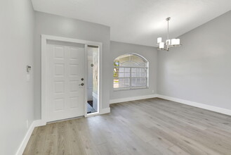 915 Sunflower Ave in Delray Beach, FL - Building Photo - Building Photo