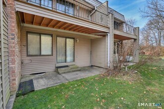 10 Briar Ct in Cromwell, CT - Foto de edificio - Building Photo