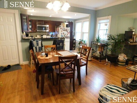 8 Fiske Ave in Somerville, MA - Building Photo - Building Photo