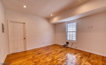 131 Sylvan Ave in Newark, NJ - Building Photo - Building Photo