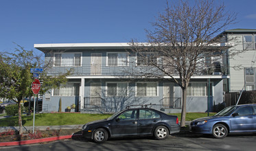 1298 63rd St in Emeryville, CA - Building Photo - Building Photo