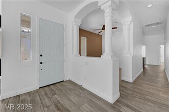 1135 Hidden Mist St in Henderson, NV - Foto de edificio - Building Photo