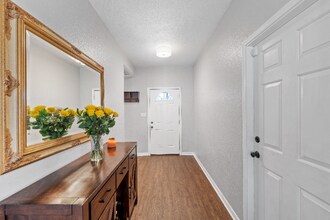 1206 Spring St in Waco, TX - Building Photo - Building Photo