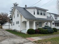 606 Edgehill Ave in Ashland, OH - Foto de edificio - Building Photo