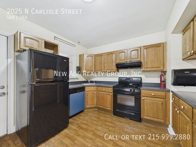 property at 2025 N Carlisle St