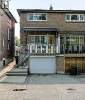 182 St Clarens Ave in Toronto, ON - Building Photo