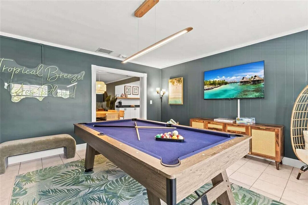 1596 Idle Dr NE in Clearwater, FL - Building Photo