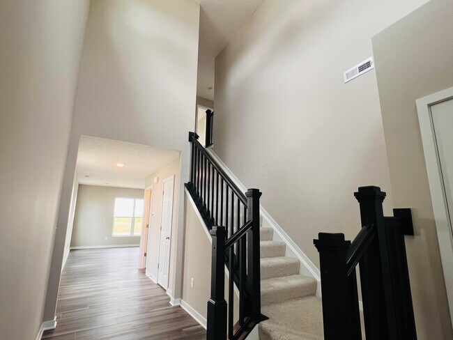 7101 Unitas Lp in Powell, OH - Building Photo - Building Photo