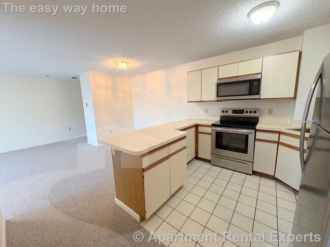 23 Elm St in Somerville, MA - Building Photo - Building Photo