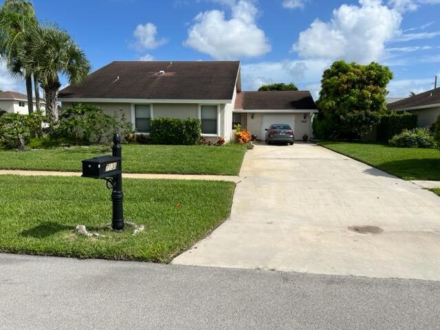 7838 Cypress Crescent in Boca Raton, FL - Foto de edificio