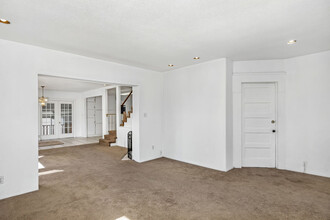 4428 Maryland St in San Diego, CA - Building Photo - Interior Photo