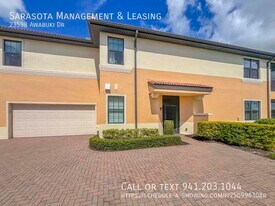 23598 Awabuki Dr in Venice, FL - Building Photo