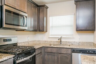 1321 Woodwinds Dr in Fort Worth, TX - Building Photo - Building Photo
